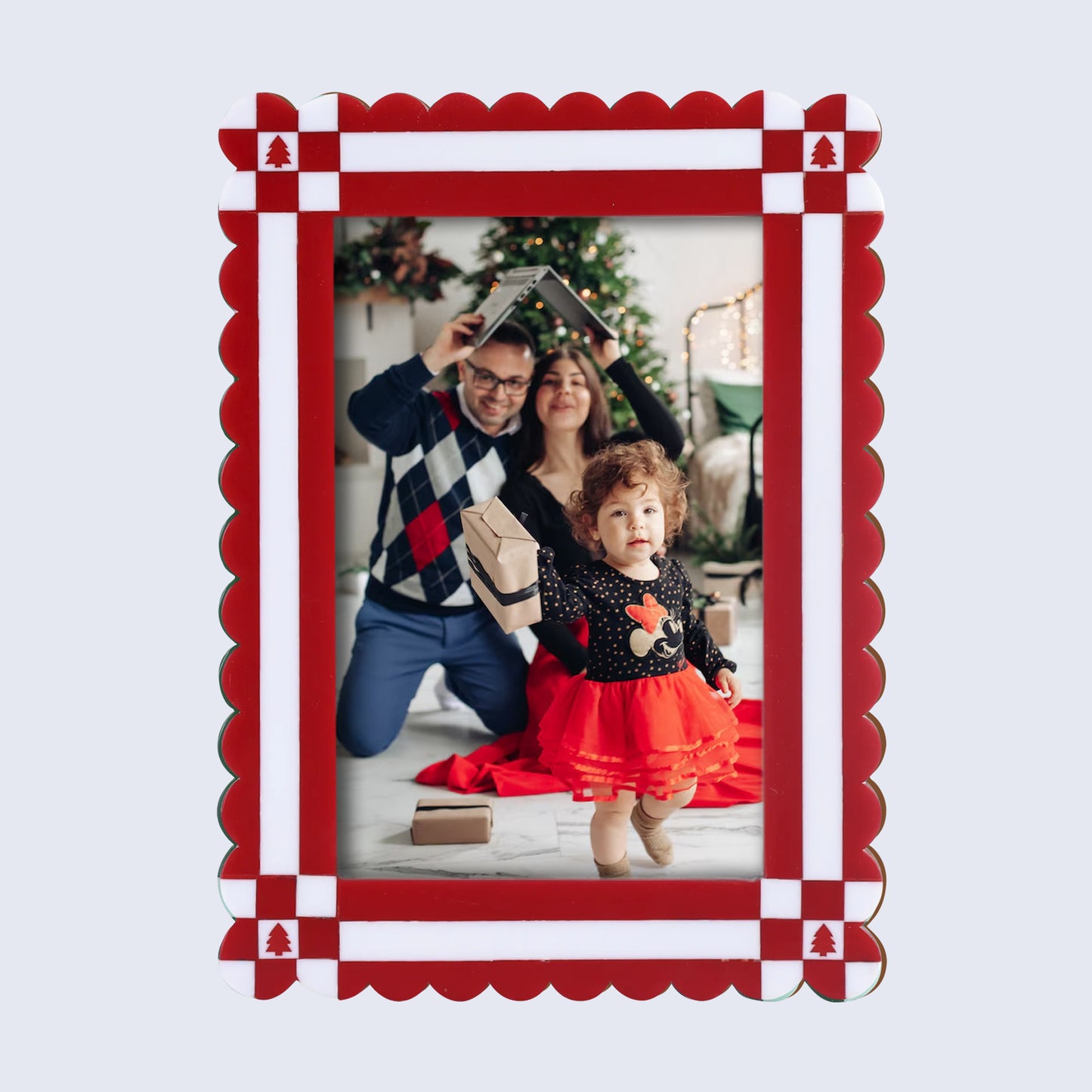 Handicrafts Home  Chalet Collection 4x6, 5x7 Picture Frames, Handmade with Resin Inlay & Pine MDF Red, Green & Black Scalloped Frames  Retail Ready & Giftable Home Decor