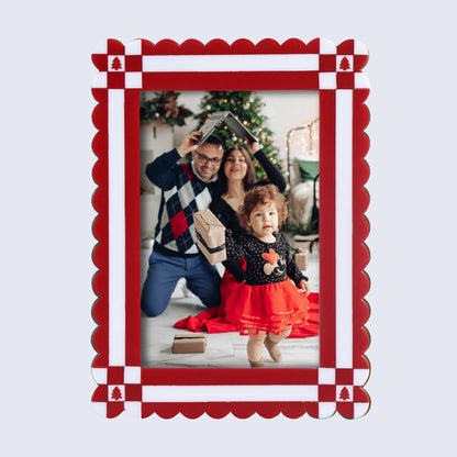 Handicrafts Home  Chalet Collection 4x6, 5x7 Picture Frames, Handmade with Resin Inlay & Pine MDF Red, Green & Black Scalloped Frames  Retail Ready & Giftable Home Decor